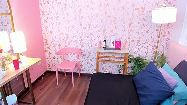 amber-hill online show from April 11, 2026, 6:11 pm