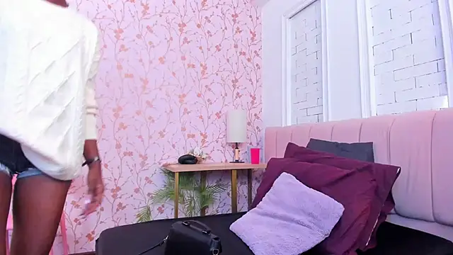 amber-hill online show from January 17, 2026, 7:06 pm