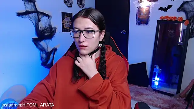 hitomi arata online show from November 27, 2025, 11:10 am