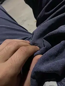 YawlingJingoist online show from December 16, 2025, 1:10 am