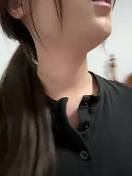 Sweet-Angel999 online show from April 24, 2026, 6:43 pm