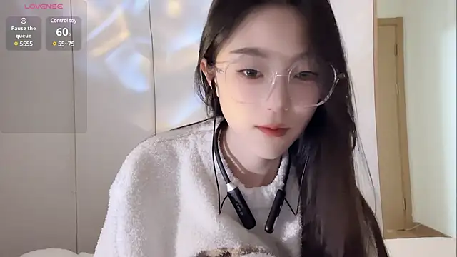 Sweet-Angel999 online show from February 14, 2025, 5:25 pm