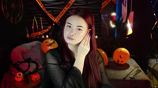 Snapshot of Lily_Moonlight chatting on October 29, 2025, 7:07 am Lily Moonlight online show from October 29, 2025, 7:07 am