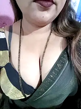 Snapshot of Beautyy38 chatting on February 27, 2026, 3:07 am Beautyy38 online show from February 27, 2026, 3:07 am