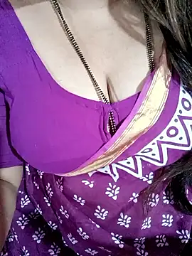 Snapshot of Beautyy38 chatting on March 4, 2026, 3:25 am Beautyy38 online show from March 4, 2026, 3:25 am