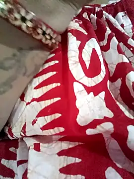 Snapshot of Beautyy38 chatting on February 4, 2026, 11:27 am Beautyy38 online show from February 4, 2026, 11:27 am