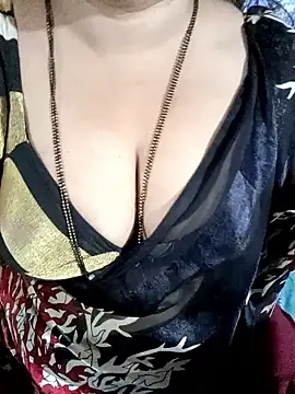 Snapshot of Beautyy38 chatting on February 20, 2026, 10:28 am Beautyy38 online show from February 20, 2026, 10:28 am