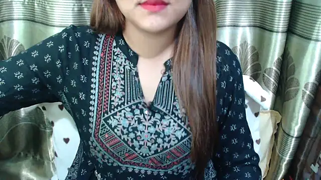 queen angelina online show from March 13, 2026, 5:51 pm