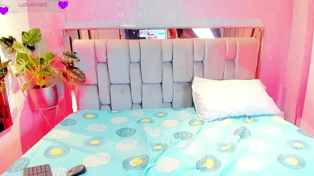 RoseTaylor   online show from March 27, 2026, 5:27 am