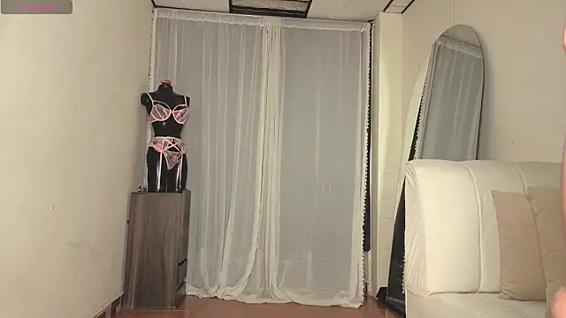 Goddivaa online show from October 28, 2025, 9:41 am