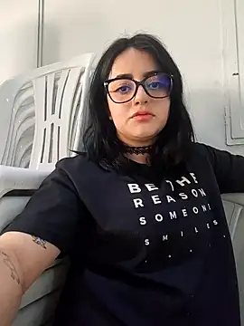 Snapshot of Lin-cute chatting on October 26, 2025, 9:37 pm Lin-cute online show from October 26, 2025, 9:37 pm