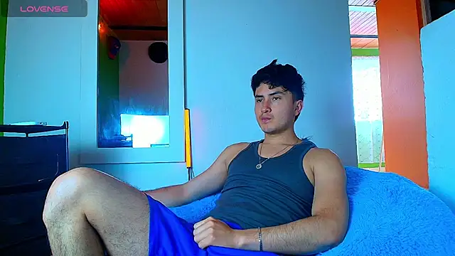 Snapshot of santyago_taylor chatting on November 25, 2025, 7:03 pm santyago taylor online show from November 25, 2025, 7:03 pm