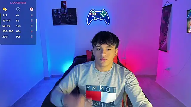 LuciferM Star online show from November 17, 2025, 1:09 am