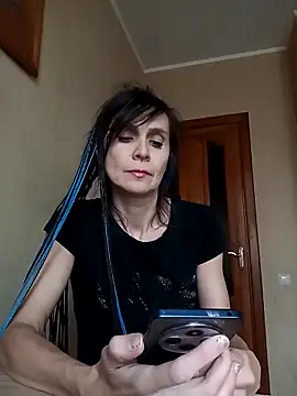 Francenia lolis online show from November 20, 2025, 12:17 pm