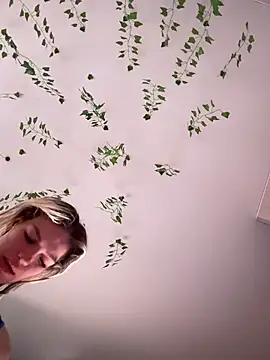 -Sexy Barbie- online show from November 5, 2025, 2:14 am