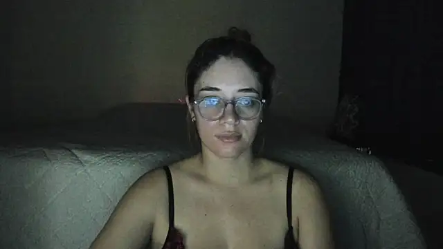 atenas 05  online show from April 4, 2026, 9:27 am