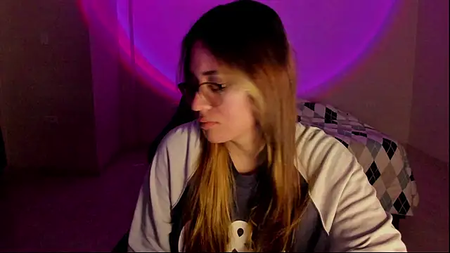 atenas 05  online show from November 7, 2025, 9:47 am