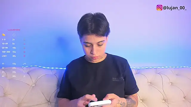 Snapshot of _lujan_ chatting on January 14, 2025, 3:15 pm lujan online show from January 14, 2025, 3:15 pm