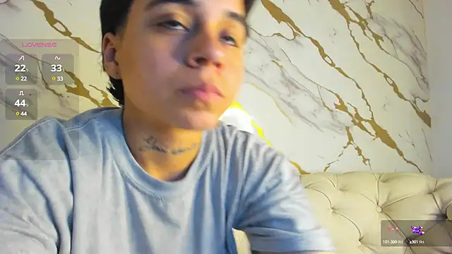 Snapshot of _lujan_ chatting on March 19, 2025, 8:22 pm lujan online show from March 19, 2025, 8:22 pm