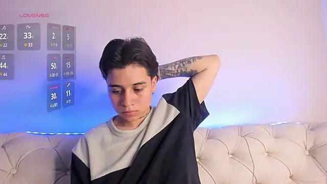 Snapshot of _lujan_ chatting on March 5, 2025, 11:16 pm lujan online show from March 5, 2025, 11:16 pm