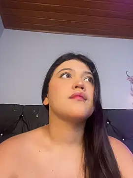 alisson carolina73 online show from July 19, 2026, 9:22 pm