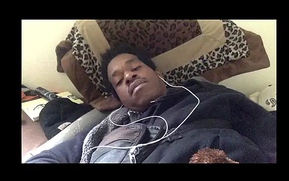 POPAYE972 online show from April 15, 2026, 10:32 am