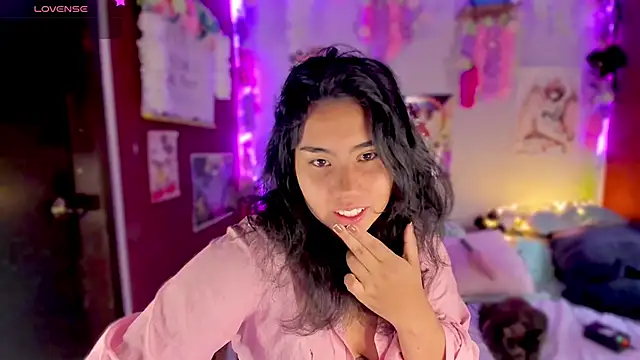 kiki cavilll online show from January 29, 2025, 12:02 pm