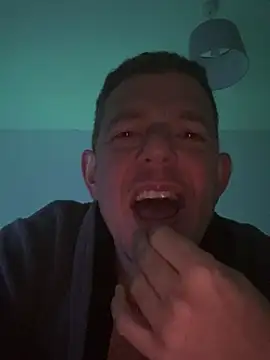 mrwright878787 online show from March 10, 2025, 10:45 pm