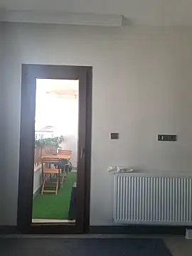 cansuozell online show from November 5, 2025, 9:01 am