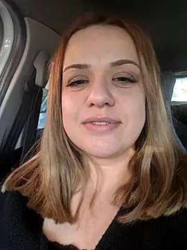 cansuozell online show from November 20, 2025, 11:55 am