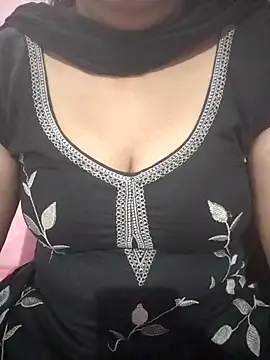Snapshot of Cute_Sona17 chatting on April 19, 2026, 2:01 am Cute Sona17 online show from April 19, 2026, 2:01 am