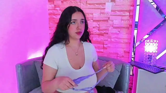 Snapshot of paulette_dupont chatting on January 11, 2026, 3:02 am paulette dupont online show from January 11, 2026, 3:02 am