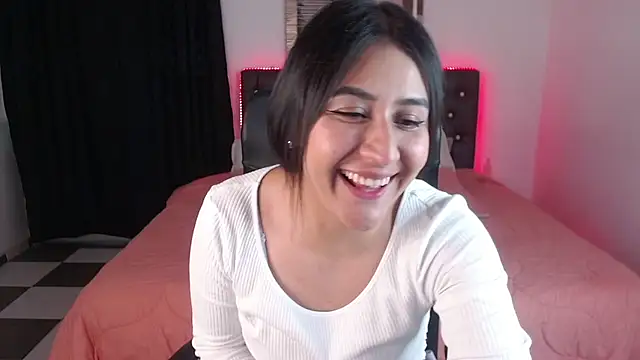 Snapshot of mia_aira chatting on February 24, 2025, 7:19 pm mia aira online show from February 24, 2025, 7:19 pm