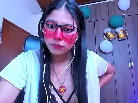 Snapshot of _ALLYSON18_ chatting on October 4, 2025, 11:45 am ALLYSON18 online show from October 4, 2025, 11:45 am