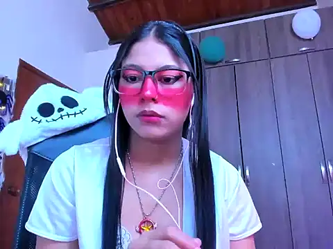 Snapshot of _ALLYSON18_ chatting on October 13, 2025, 11:45 am ALLYSON18 online show from October 13, 2025, 11:45 am