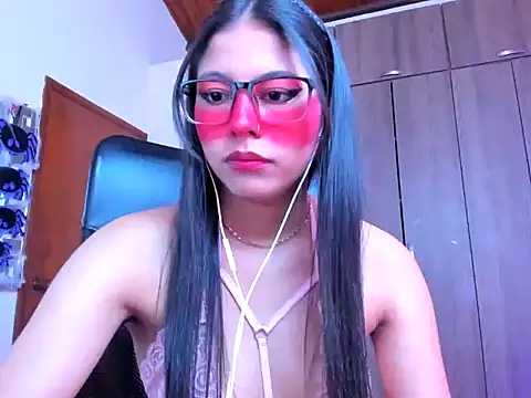 Snapshot of _ALLYSON18_ chatting on October 2, 2025, 11:46 am ALLYSON18 online show from October 2, 2025, 11:46 am