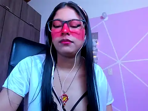  ALLYSON18  online show from November 29, 2025, 11:43 am