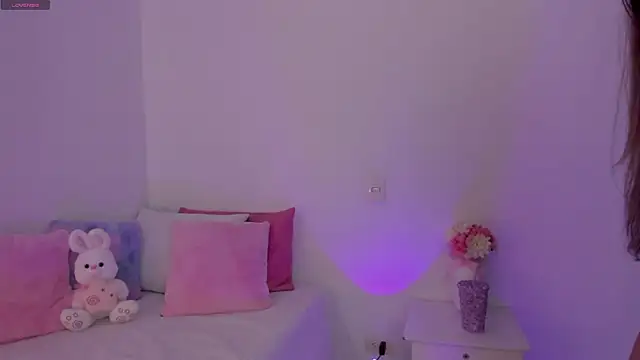 Brisa blue online show from April 8, 2026, 6:53 pm