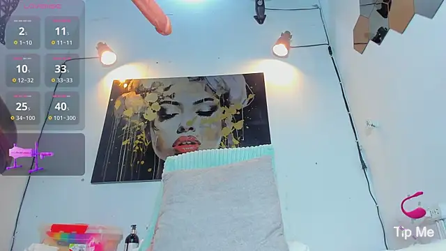 reinahot-699 online show from November 7, 2025, 11:37 am