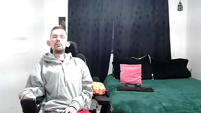 Sophia and Thomas online show from March 15, 2025, 10:35 am