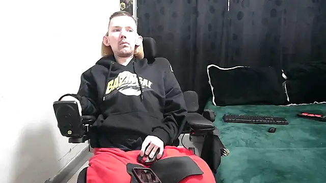 Sophia and Thomas online show from March 6, 2025, 1:46 pm