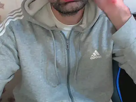 Snapshot of Leo_1617 chatting on February 12, 2026, 8:30 pm Leo 1617 online show from February 12, 2026, 8:30 pm