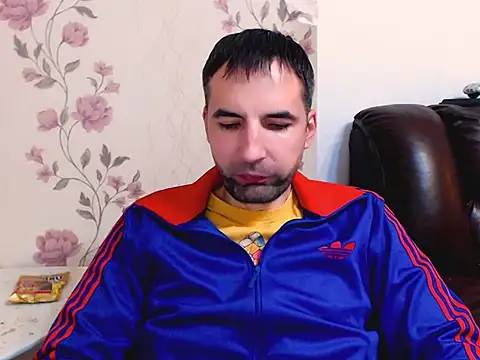 Leo 1617 online show from November 26, 2025, 5:35 pm