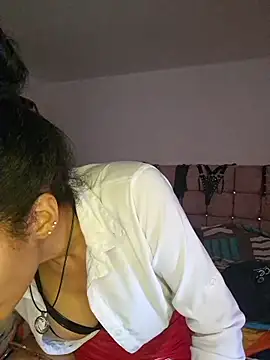 SamaraMartinez online show from June 3, 2026, 2:33 pm