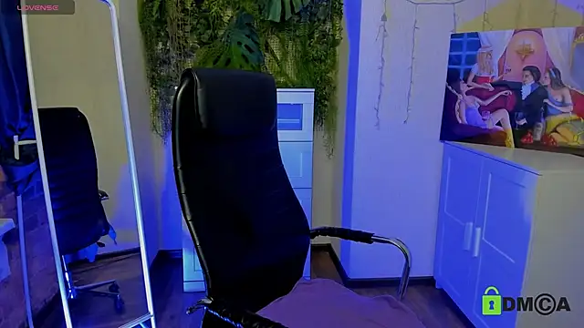 Java fire online show from November 5, 2025, 8:45 pm