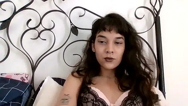 kimmykink online show from February 11, 2026, 6:52 pm