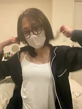 Snapshot of mel__mel chatting on March 28, 2026, 2:18 pm mel mel online show from March 28, 2026, 2:18 pm