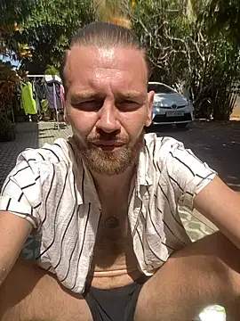 Danjamez1892 online show from February 9, 2025, 5:40 am