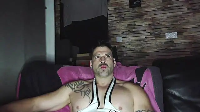 Snapshot of XxBigboybandxX chatting on February 7, 2026, 7:05 am XxBigboybandxX online show from February 7, 2026, 7:05 am