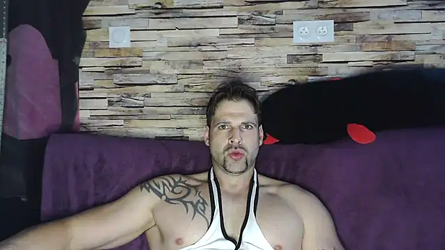 XxBigboybandxX online show from March 22, 2025, 3:31 pm